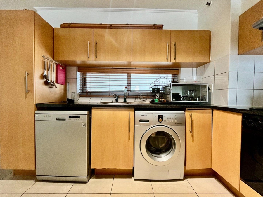 2 Bedroom Property for Sale in Claremont Upper Western Cape
